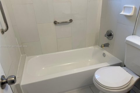 Casa en venta en Florida City, Florida, 4 dormitorios № 2028633 - foto 4