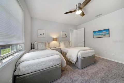 House in Englewood, Florida 3 bedrooms, 210.8 sq.m. № 2391409 - photo 9