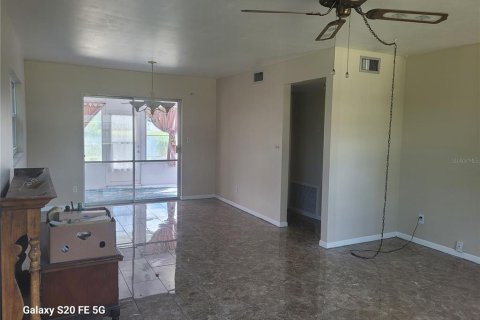 Casa en venta en Saint Petersburg, Florida, 3 dormitorios, 154.59 m2 № 1916698 - foto 10