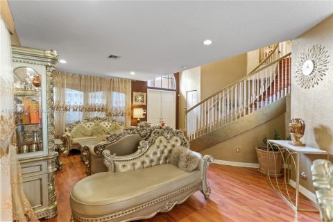 Купить виллу или дом в Мирамар, Флорида 5 спален, 325.25м2, № 1987894 - фото 15