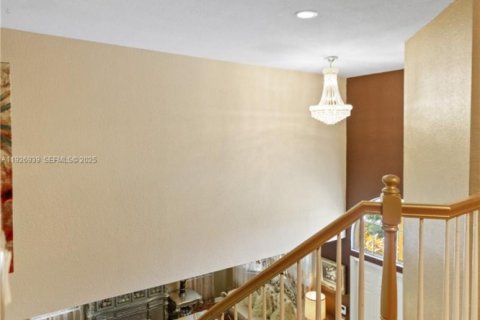 Купить виллу или дом в Мирамар, Флорида 5 спален, 325.25м2, № 1987894 - фото 3