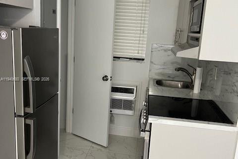 Apartment in Miami, Florida 1 bedroom, 33.91 sq.m. № 1997758 - photo 3