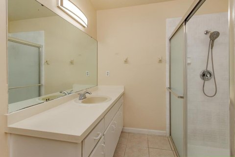 Casa en venta en Orlando, Florida, 3 dormitorios, 189.8 m2 № 1901889 - foto 15