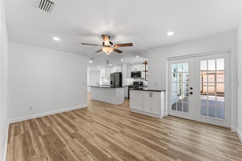 Villa ou maison à vendre à Titusville, Floride: 4 chambres, 167.22 m2 № 2094433 - photo 13