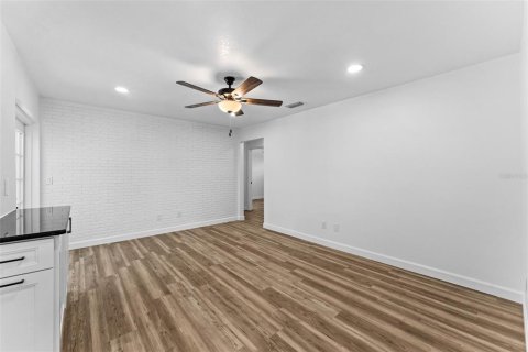 Villa ou maison à vendre à Titusville, Floride: 4 chambres, 167.22 m2 № 2094433 - photo 12