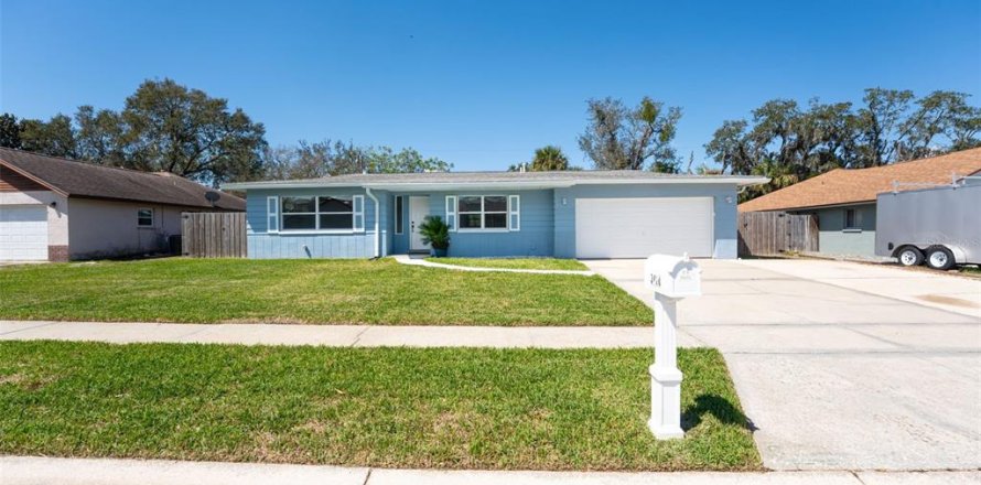 Villa ou maison à Titusville, Floride 4 chambres, 167.22 m2 № 2094433