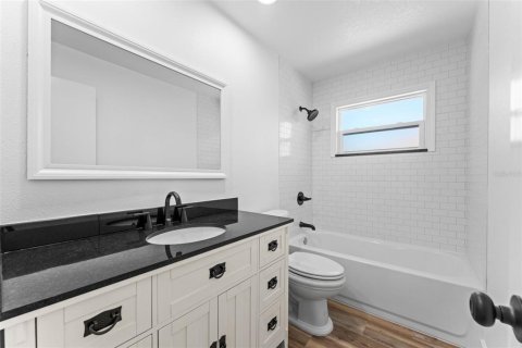 Villa ou maison à vendre à Titusville, Floride: 4 chambres, 167.22 m2 № 2094433 - photo 25