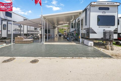 Villa ou maison à vendre à Key Largo, Floride: 4 chambres № 2069660 - photo 5