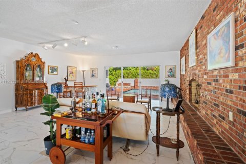 Купить виллу или дом в Майами, Флорида 4 спальни, 255.39м2, № 1997632 - фото 12