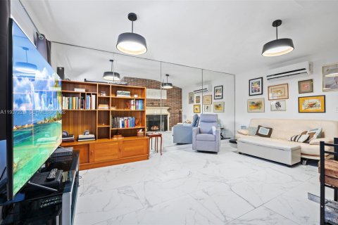 Купить виллу или дом в Майами, Флорида 4 спальни, 255.39м2, № 1997632 - фото 26