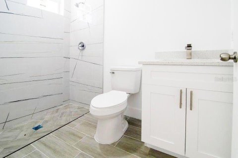 Apartamento en alquiler en Rotonda, Florida, 3 dormitorios, 97.27 m2 № 1885371 - foto 8