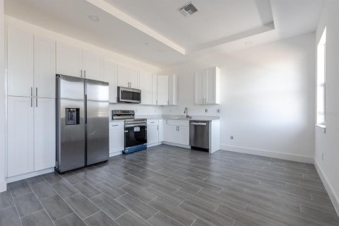 Apartamento en alquiler en Rotonda, Florida, 3 dormitorios, 97.27 m2 № 1885371 - foto 14