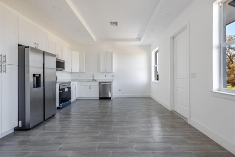 Apartamento en alquiler en Rotonda, Florida, 3 dormitorios, 97.27 m2 № 1885371 - foto 15