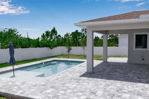Villa ou maison à vendre à Port Charlotte, Floride: 3 chambres, 176.14 m2 № 1747263 - photo 4