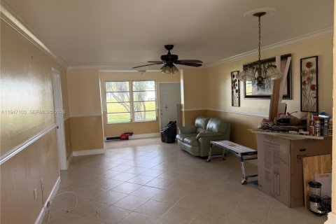 Condo in Sunrise, Florida, 2 bedrooms  № 2003261 - photo 3