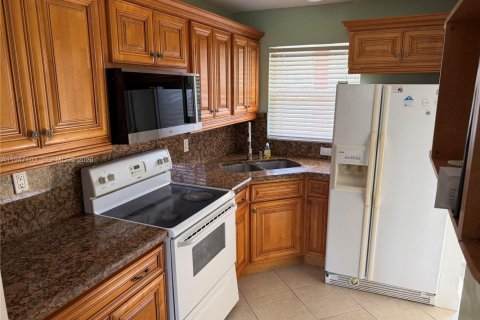 Condo in Sunrise, Florida, 2 bedrooms  № 2003261