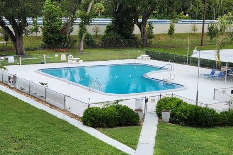 Copropriété à vendre à Zephyrhills, Floride: 2 chambres, 83.33 m2 № 2198501 - photo 17