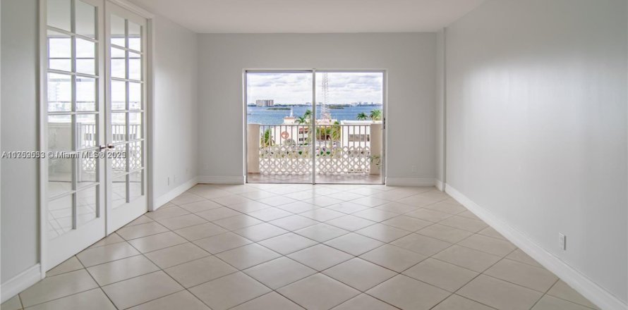 Condominio en North Bay Village, Florida, 2 dormitorios  № 1860934