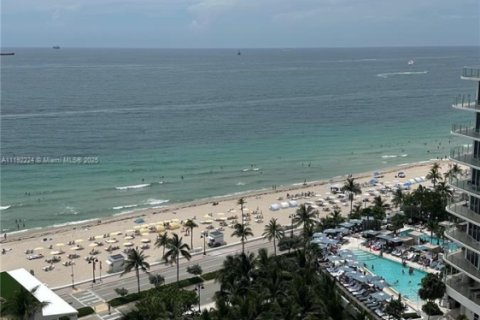 Condo in Fort Lauderdale, Florida  № 1937110 - photo 11