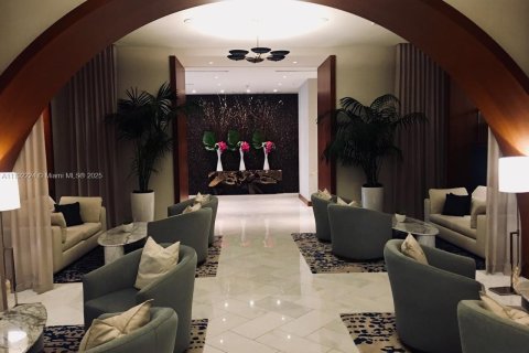 Condo in Fort Lauderdale, Florida  № 1937110 - photo 12