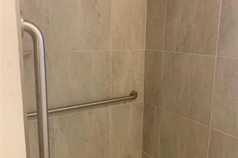 Снять в аренду квартиру в Энглвуд, Флорида 1 комната, 92.9м2, № 2097382 - фото 9