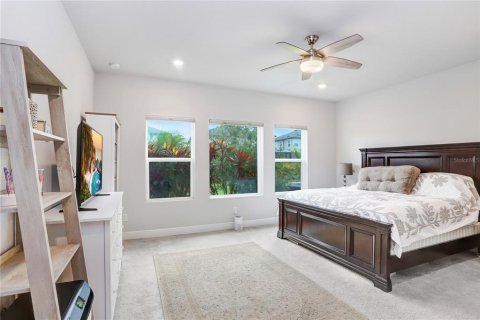 House in Wesley Chapel, Florida 4 bedrooms, 234.95 sq.m. № 1567137 - photo 9