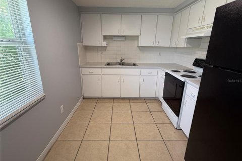 Appartement à louer à New Port Richey, Floride: 1 chambre, 65.03 m2 № 2391115 - photo 4