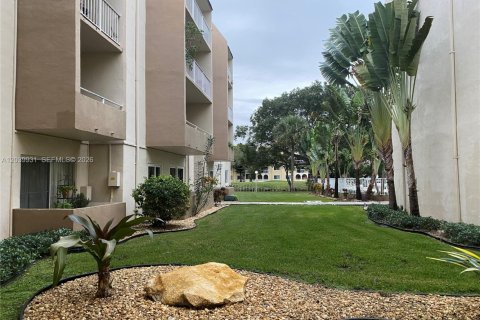 Copropriété à louer à Miami, Floride: 1 chambre, 66.43 m2 № 2085805 - photo 10
