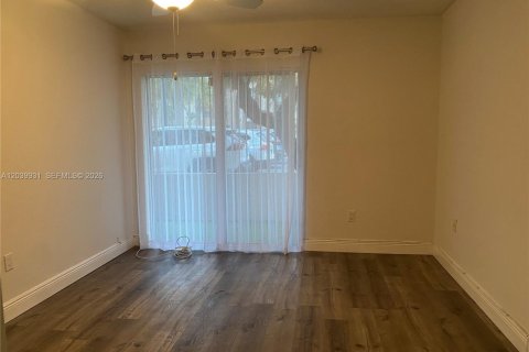 Copropriété à louer à Miami, Floride: 1 chambre, 66.43 m2 № 2085805 - photo 8