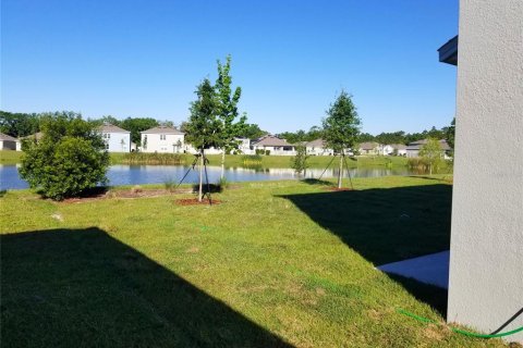 House in Davenport, Florida 5 bedrooms, 234.3 sq.m. № 2304959 - photo 19