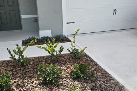 House in Davenport, Florida 5 bedrooms, 234.3 sq.m. № 2304959 - photo 5