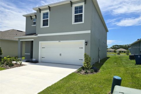 House in Davenport, Florida 5 bedrooms, 234.3 sq.m. № 2304959 - photo 3