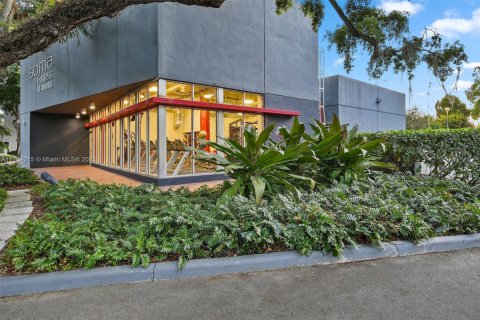 Condo in Miami, Florida, 1 bedroom  № 1692835 - photo 25
