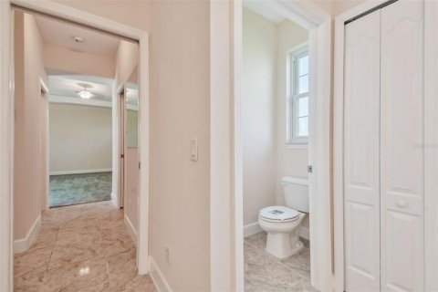 House in Punta Gorda, Florida 4 bedrooms, 239.13 sq.m. № 1613742 - photo 23