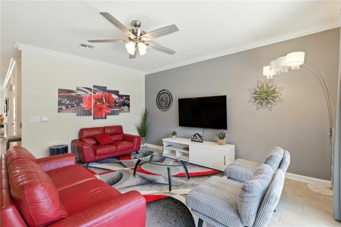 Casa en venta en Kissimmee, Florida, 6 dormitorios, 310.57 m2 № 1904367 - foto 8