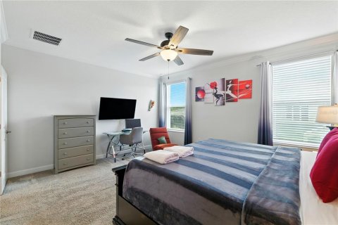 Casa en venta en Kissimmee, Florida, 6 dormitorios, 310.57 m2 № 1904367 - foto 26