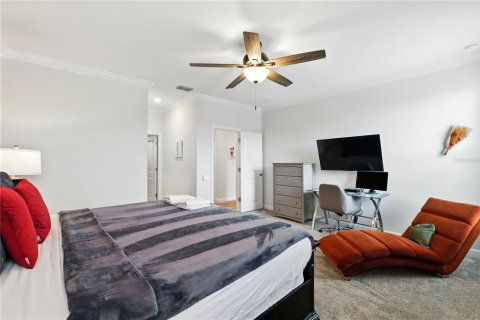 Casa en venta en Kissimmee, Florida, 6 dormitorios, 310.57 m2 № 1904367 - foto 27