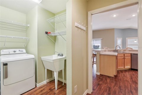 House in The Villages, Florida 3 bedrooms, 154.68 sq.m. № 1685224 - photo 24