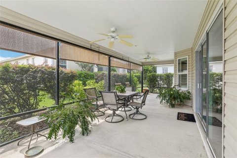 House in The Villages, Florida 3 bedrooms, 154.68 sq.m. № 1685224 - photo 26