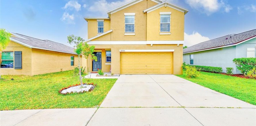 House in Wimauma, Florida 4 bedrooms, 176.05 sq.m. № 1747057