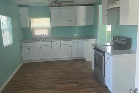 Villa ou maison à vendre à Tampa, Floride: 3 chambres, 121.05 m2 № 1868840 - photo 13