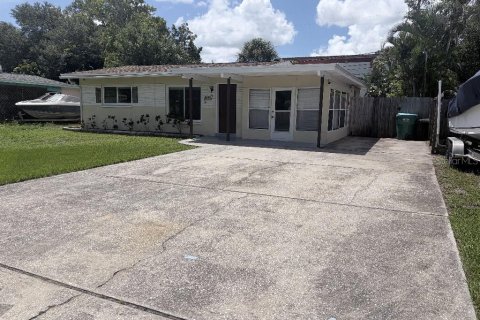 Casa en venta en Clearwater, Florida, 3 dormitorios, 133.78 m2 № 2309800 - foto 3