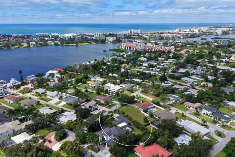 Villa ou maison à vendre à Sarasota, Floride: 3 chambres, 153.38 m2 № 2391149 - photo 3