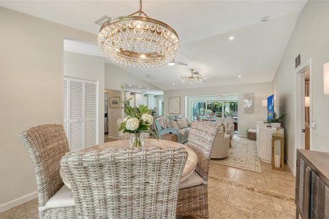 Villa ou maison à vendre à Sarasota, Floride: 3 chambres, 153.38 m2 № 2391149 - photo 12