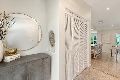 Villa ou maison à vendre à Sarasota, Floride: 3 chambres, 153.38 m2 № 2391149 - photo 8