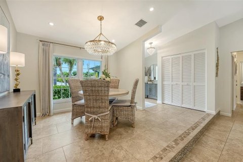 Villa ou maison à vendre à Sarasota, Floride: 3 chambres, 153.38 m2 № 2391149 - photo 14