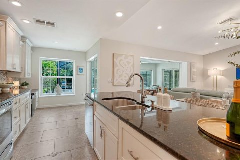 Villa ou maison à vendre à Sarasota, Floride: 3 chambres, 153.38 m2 № 2391149 - photo 29