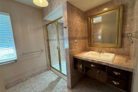 Casa en venta en Saint Petersburg, Florida, 3 dormitorios, 205.31 m2 № 1785258 - foto 5