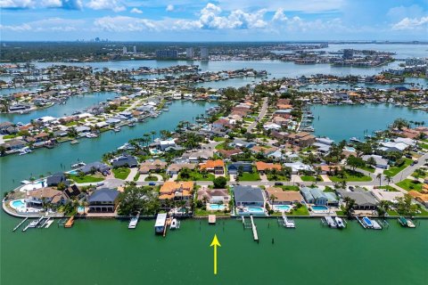 Casa en venta en Saint Petersburg, Florida, 3 dormitorios, 205.31 m2 № 1785258 - foto 10