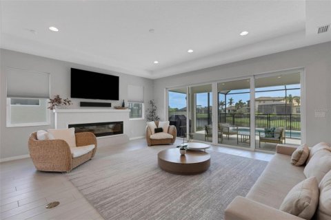 Casa en venta en Bradenton, Florida, 5 dormitorios, 339.46 m2 № 2099412 - foto 2